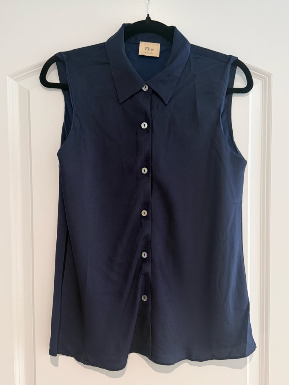 NWT Elie Tahari Satin Sleeveless Blouse, M